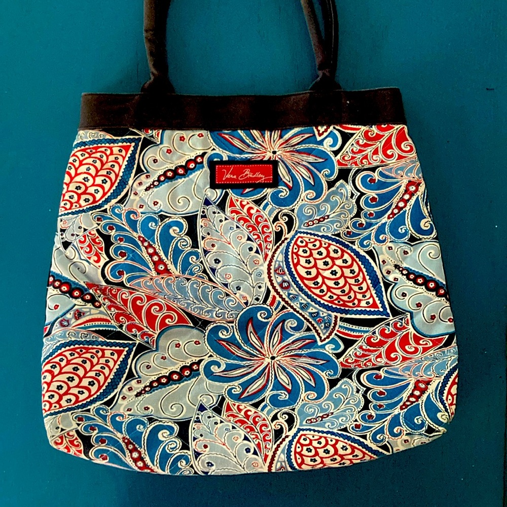 TOTE-VERA BRADLEY Large Colorful Canvas, with vibrant paisley pattern. Great bag